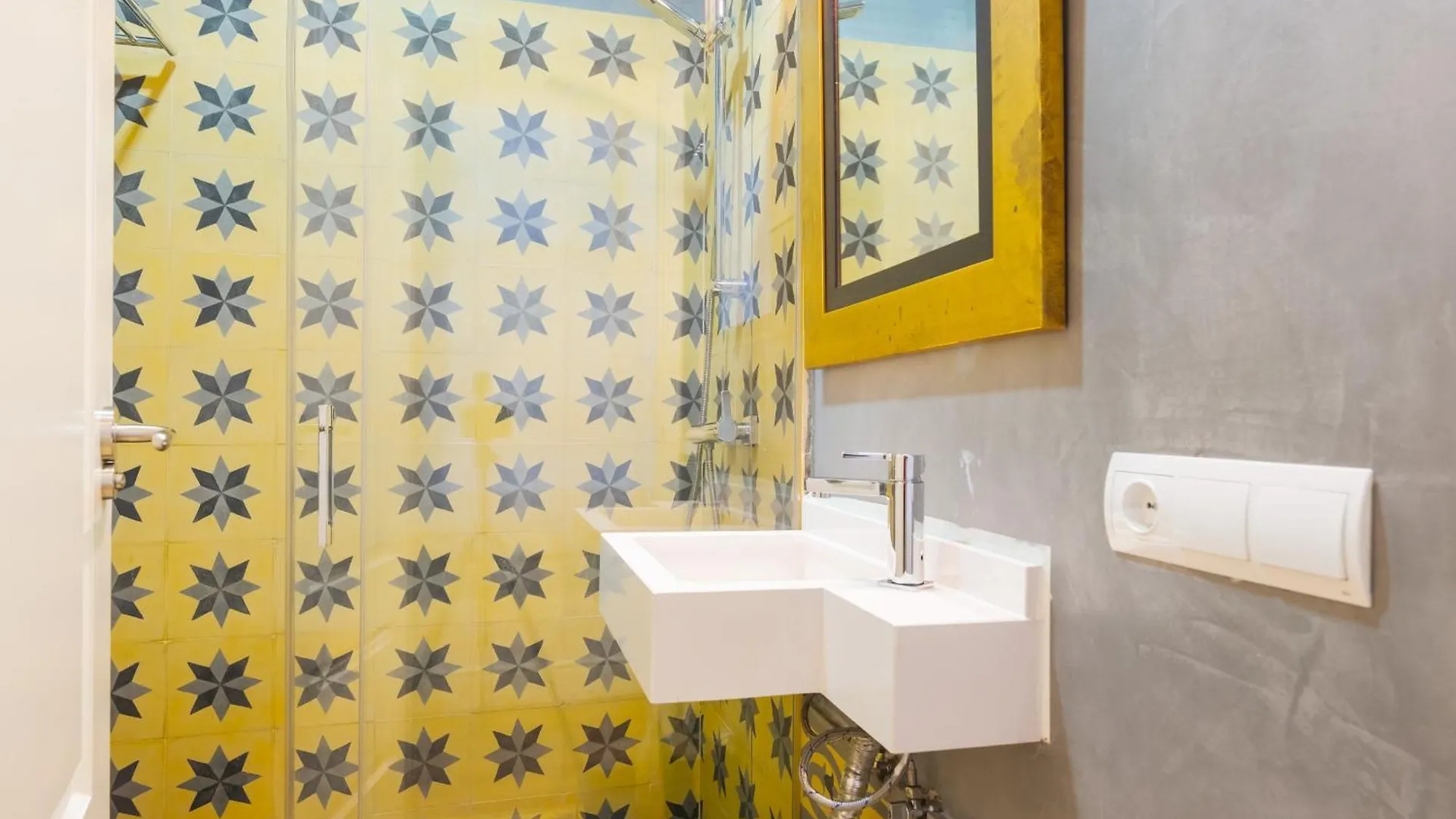 Centro Luxe 3 Rooms Seville Apartment